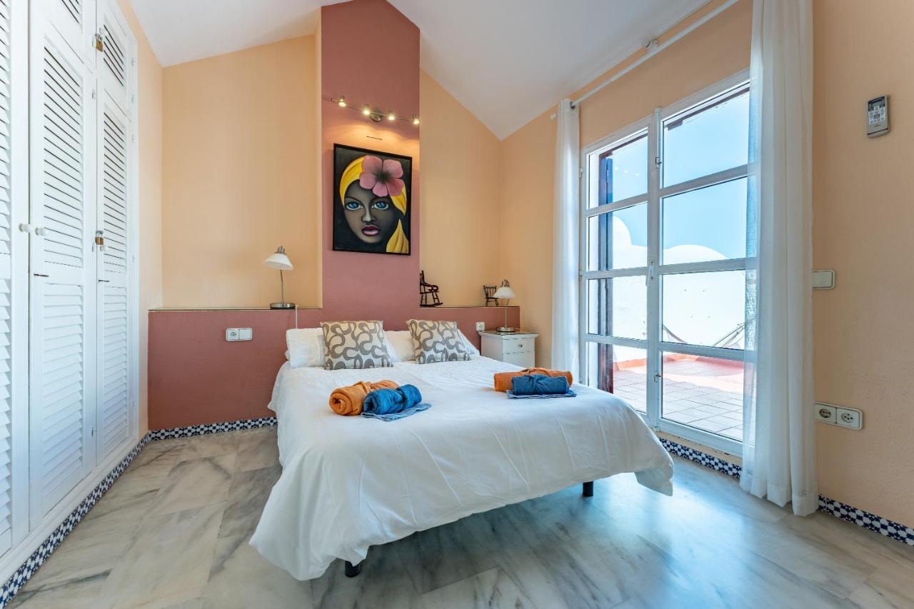 Townhouse Beachside Фуэнхирола Экстерьер фото