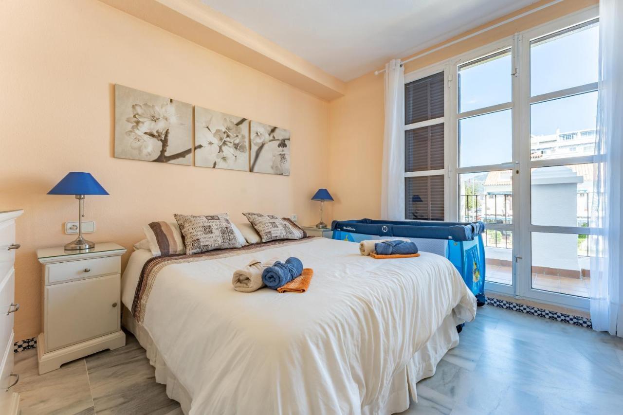 Townhouse Beachside Фуэнхирола Экстерьер фото