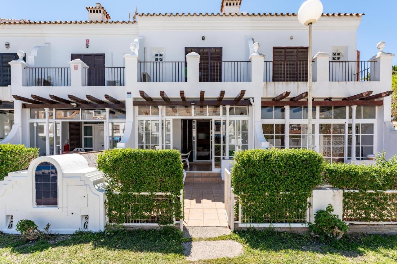 Townhouse Beachside Фуэнхирола Экстерьер фото